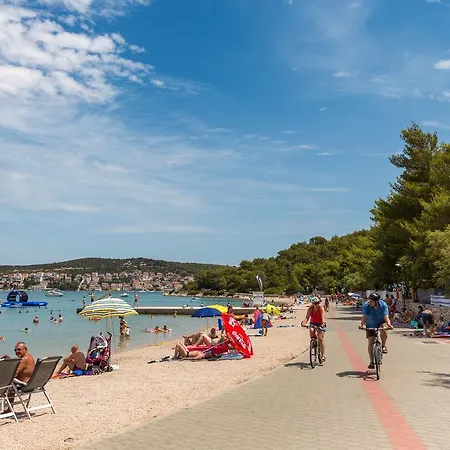 Victoria Mobilehome Camping Jezera Lovisca 3*