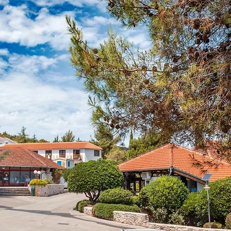 Kompleks wypoczynkowy Victoria Mobilehome Camping Jezera Lovisca
