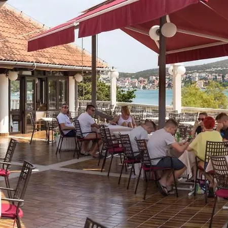 Victoria Mobilehome Village