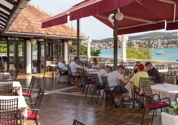 Victoria Mobilehome Village