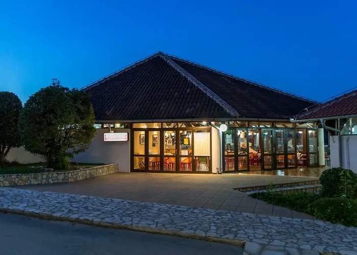 Victoria Mobilehome Village 3* Jezera